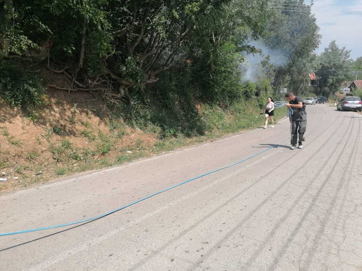 Požar nadomak Prokuplja