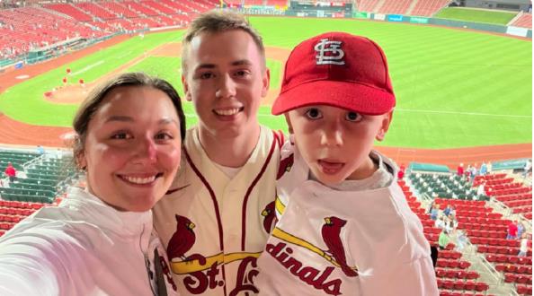 Eli Viler sa porodicom 6.jpg