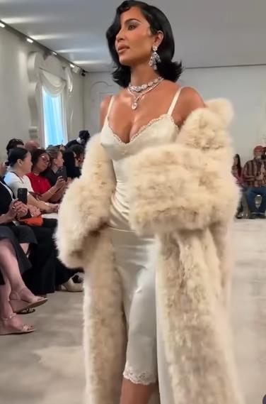 Kim Kardašijan 2.jpg