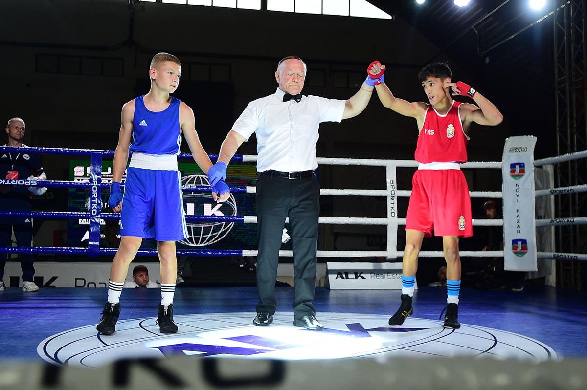 EUBC Juniori PETROVSKI KINCEL_100725_foto dusan milenkovic 0105.jpg