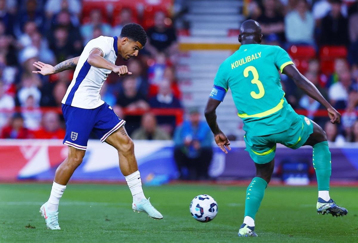 Morgan Gibs-Vajt u dresu reprezentacije Engleske protiv Senegala