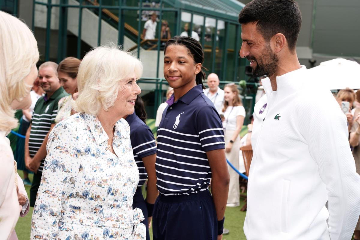 Kraljica Kamila i Novak Đoković u srdačnom razgovoru