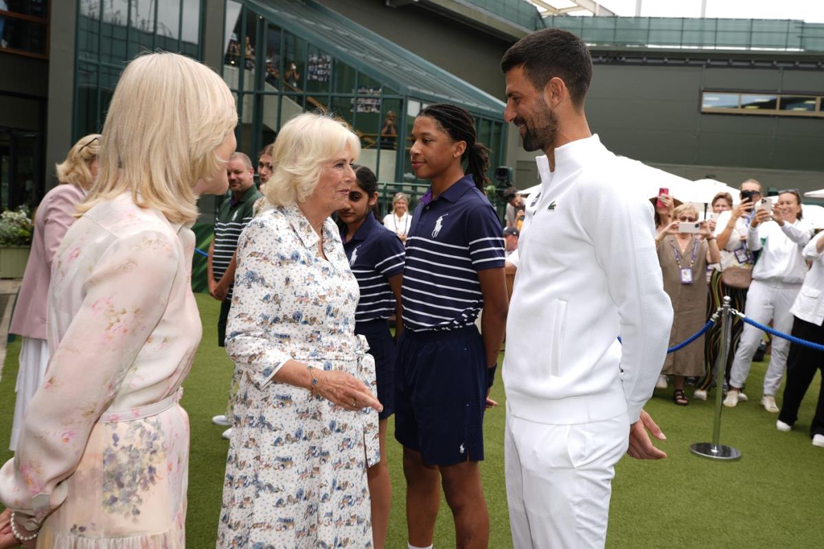 Kraljica Kamila i Novak Đoković u srdačnom razgovoru