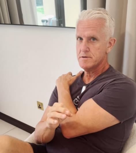 Gari Lineham ima problematične stavove