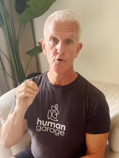 Gari Lineham ima problematične stavove