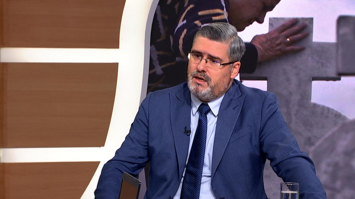 specijal clean.00_13_23_02.Still004.jpg