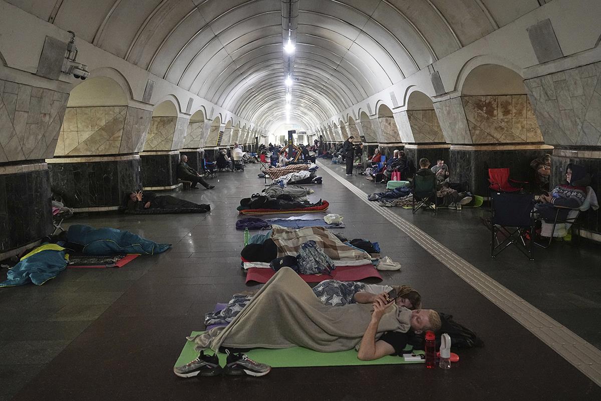 x AP Efrem Lukatsky.jpg