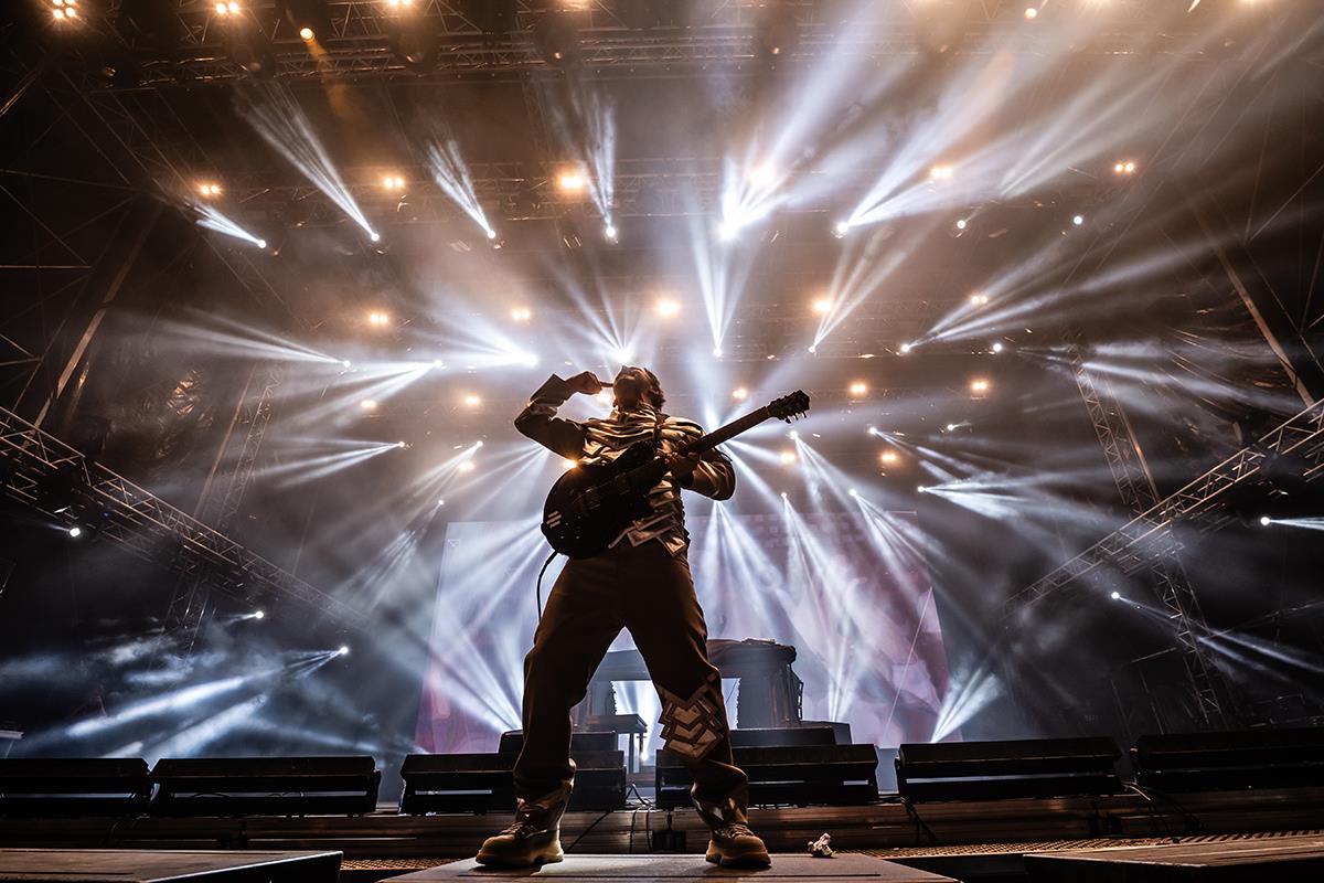 Main - Burak Yeter.jpg