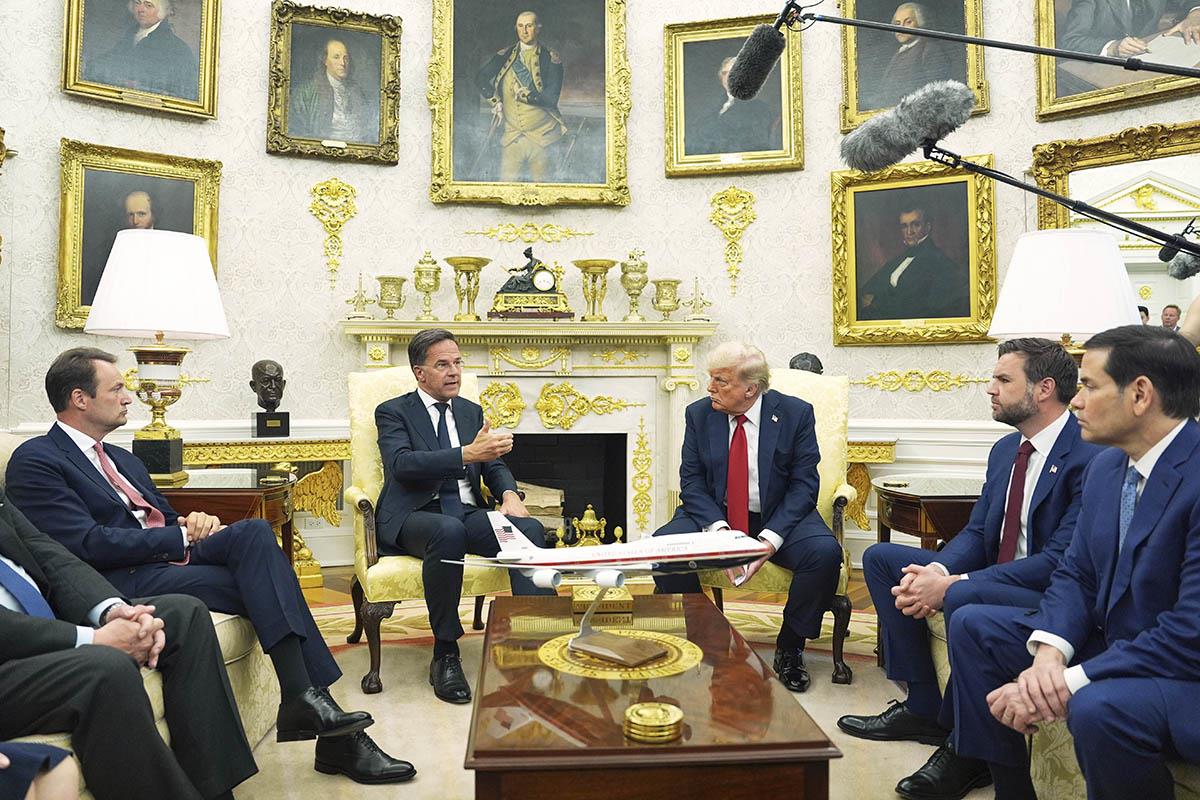 109 AP Evan Vucci.jpg