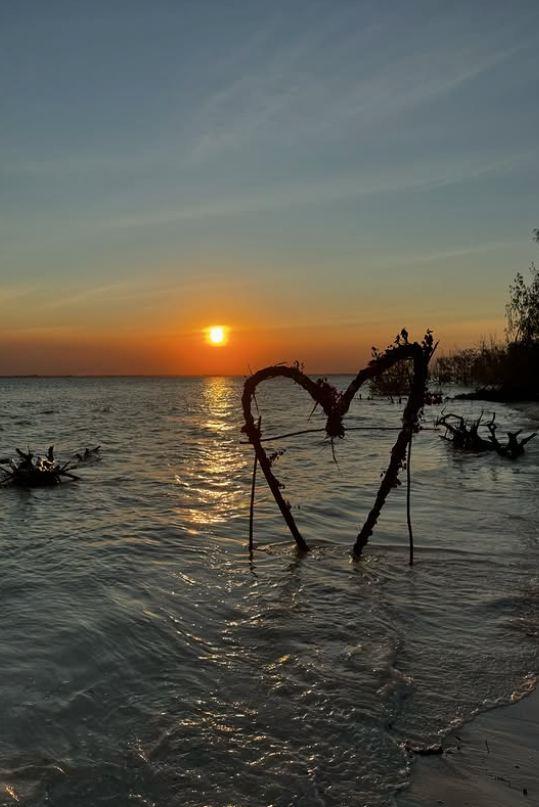 2025-07-15 07_33_37-Instagram.jpg