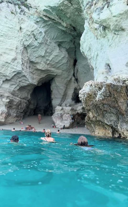 2025-07-15 08_10_00-(1) Instagram.jpg