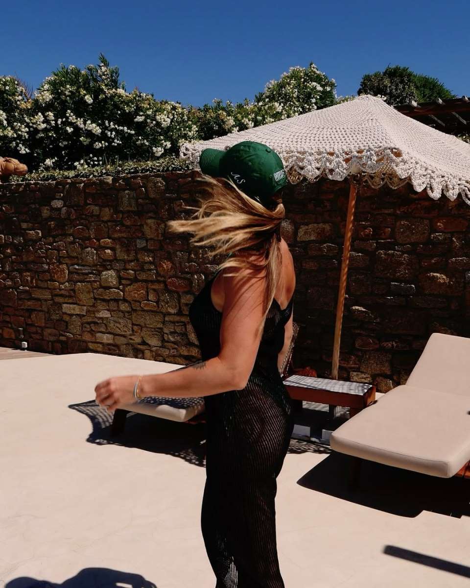 Arina Sabalenka na bazenu