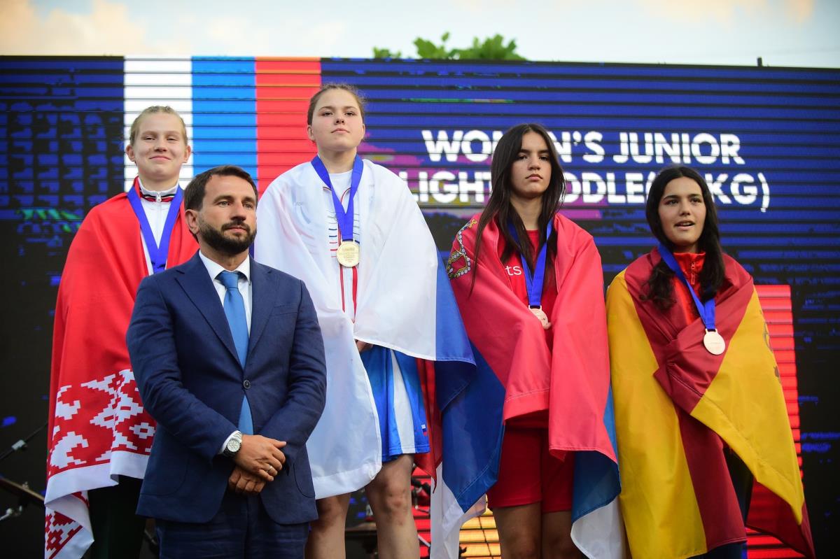 dodela medalja juniorke8.jpg