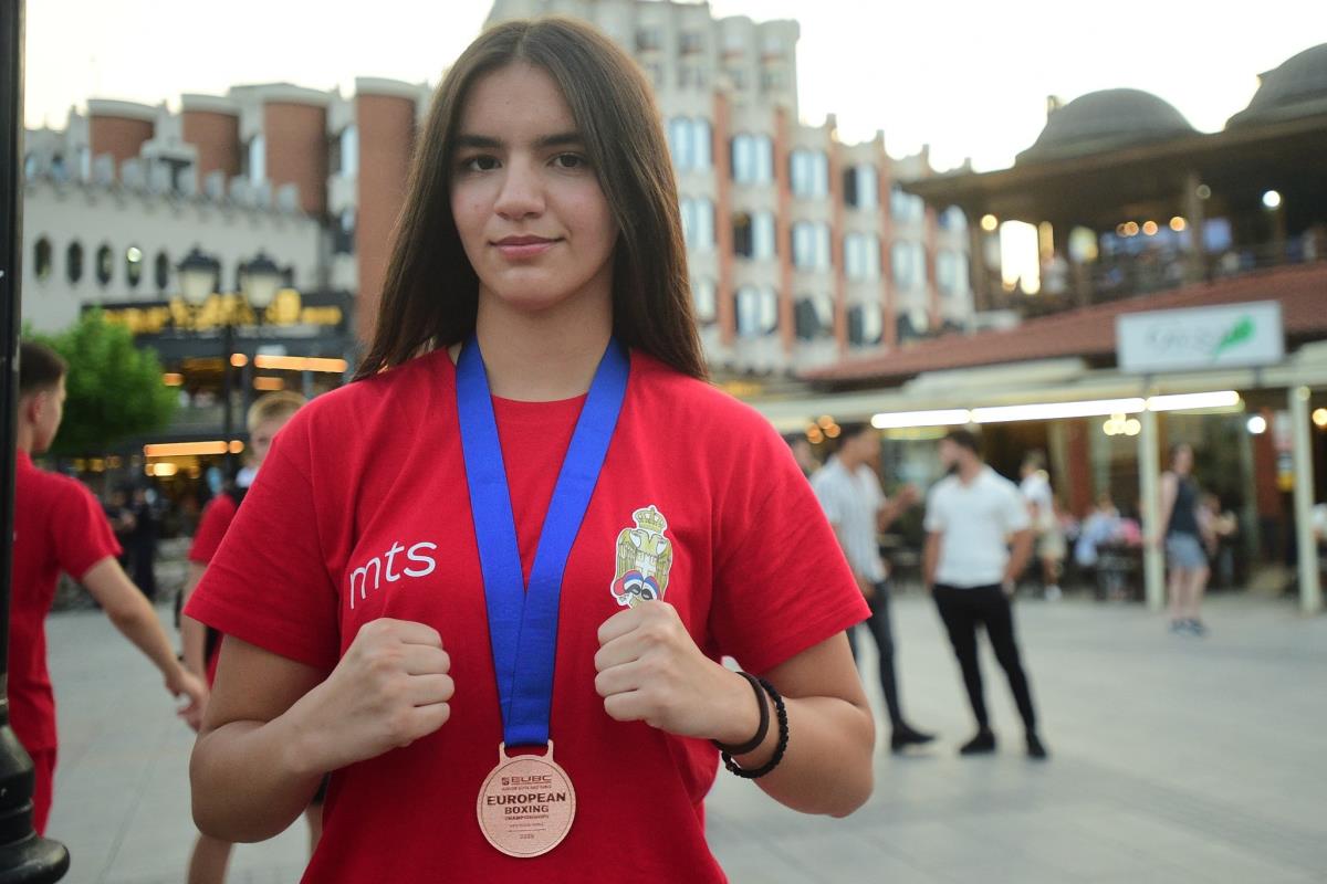 dodela medalja juniorke4.jpg