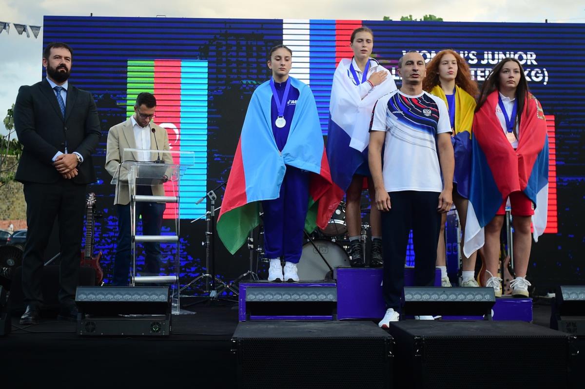 dodela medalja juniorke1.jpg