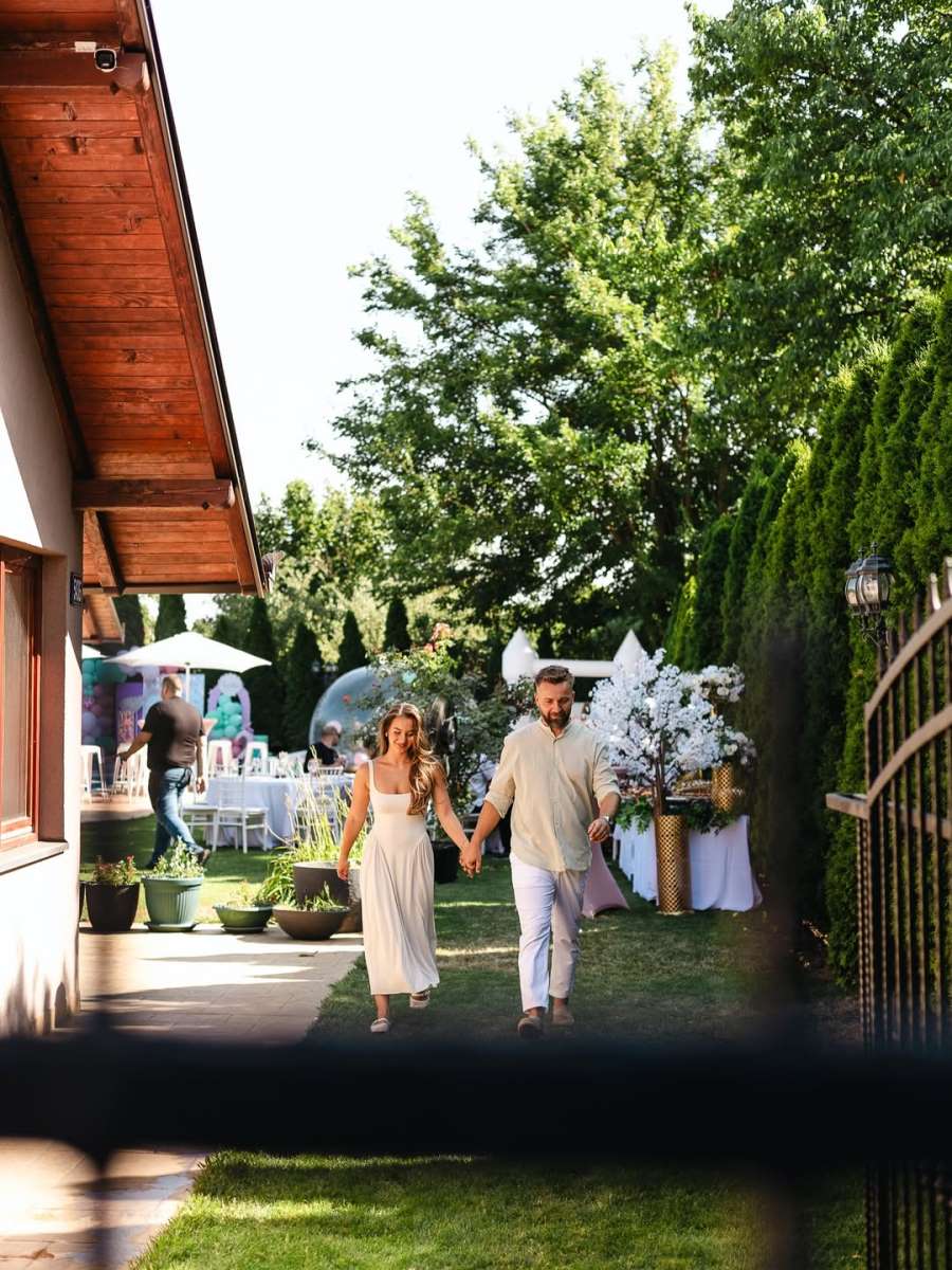 “Naša mala sirena je napunila dve godine! 🎀🧜🏼_♀️Dan je bio pun balona, zagrljaja, morske čaro(8).jpg