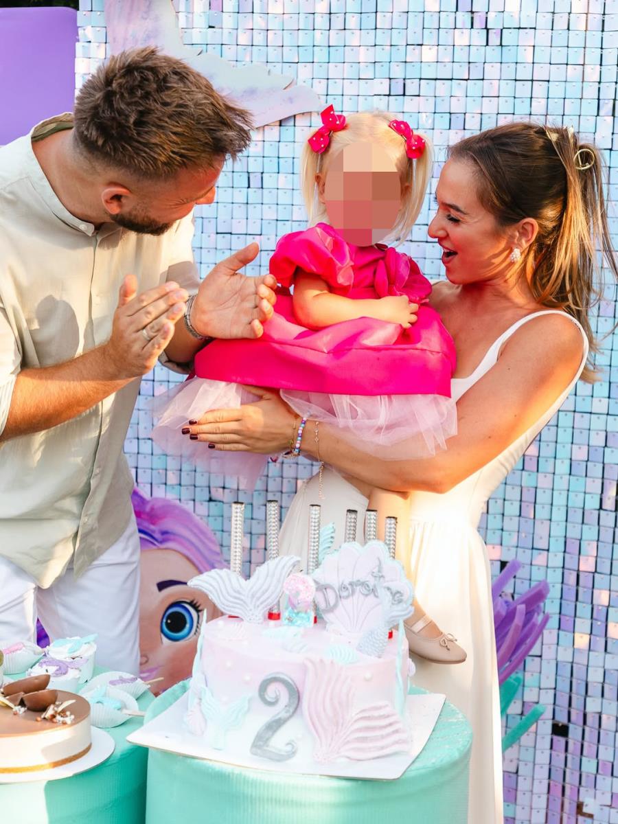 Tortaaa! 🎂 Nakon duvanja svećica čekalo ju je pravo iznenađenje – kad smo je pitali šta želi za(2) copy.jpg