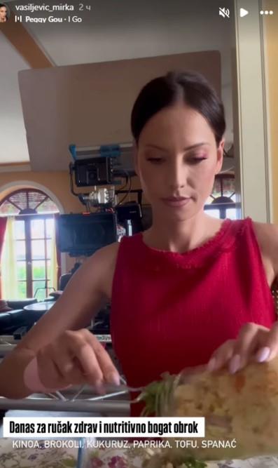 Mirka Vasiljević hranu čuva u tegle