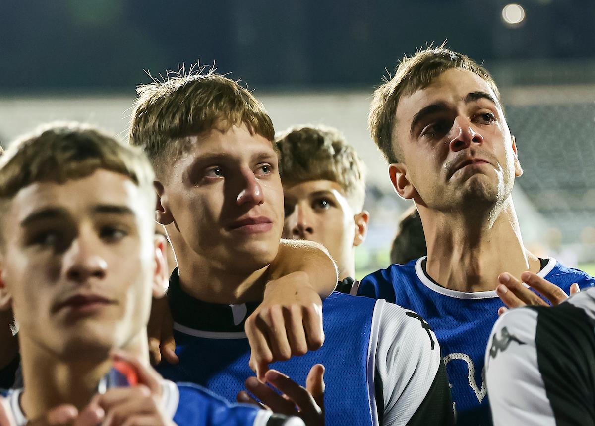 Fudbaleri Partizana posle meča sa AEK-om