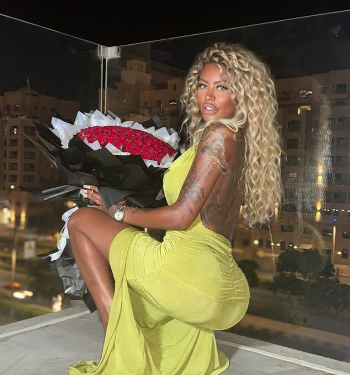 Čelsi Robinson 4.png