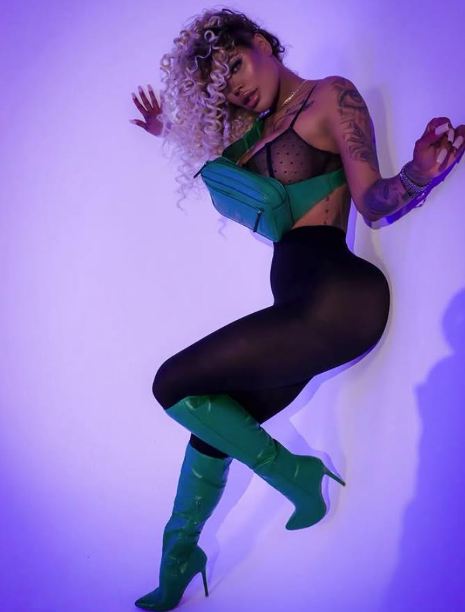 Čelsi Robinson 7.png