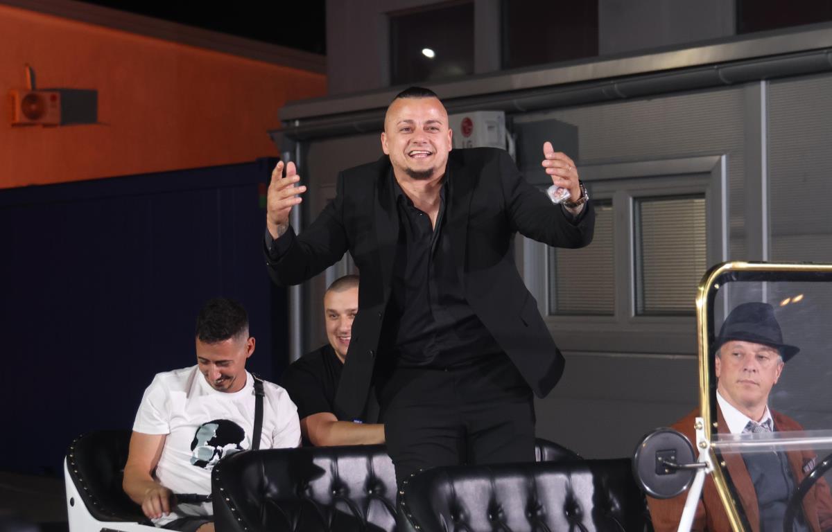 BEBICA I TEODORA PREVARILI NACIJU? Otkriven tajni plan: Filip Đukić je bio njihova žrtva... Nenad znao za Delićkin prljav veš, a zbog JEDNE STVARI ĆUTAO