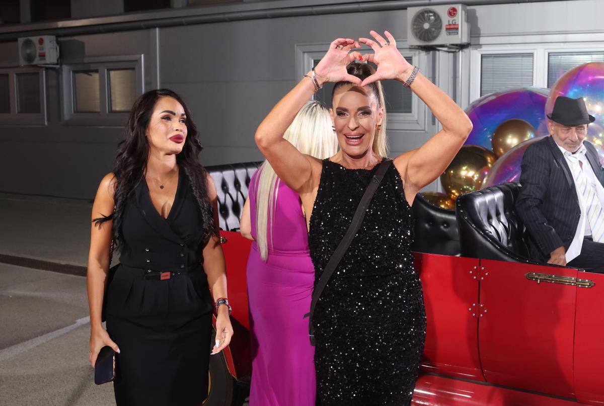 ANITA PREBLEDELA KAO KRPA Anđelo postao njen zakleti neprijatelj, žestoko udario po njoj, izneo detalje iz veze!