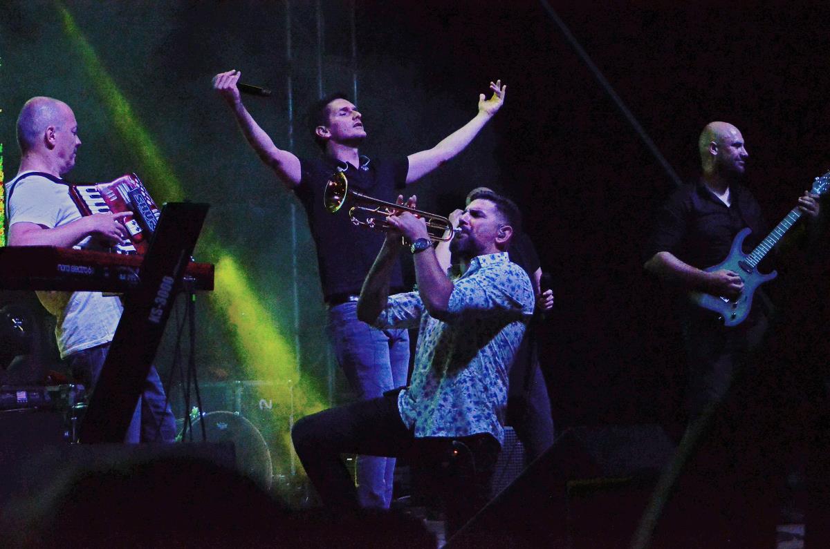 LOZNICA - U zanosu.JPG