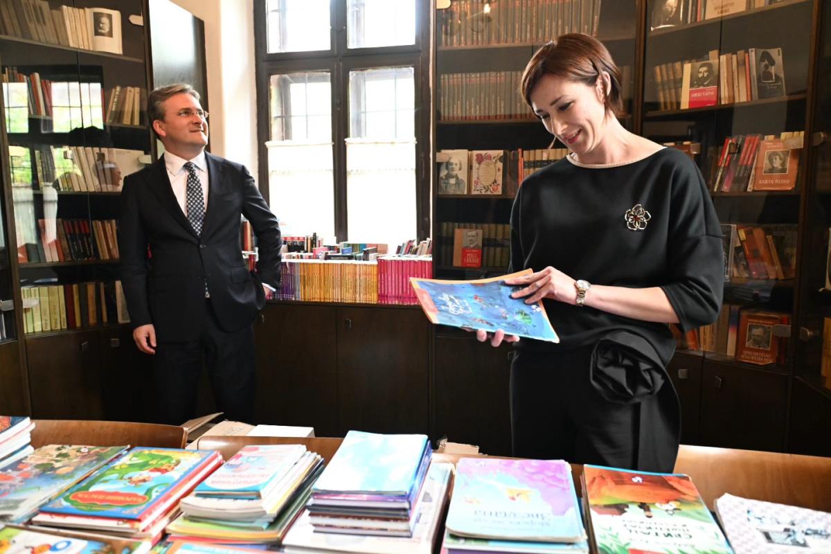 Biblioteka u Velikoj Drenovi 1.jpg