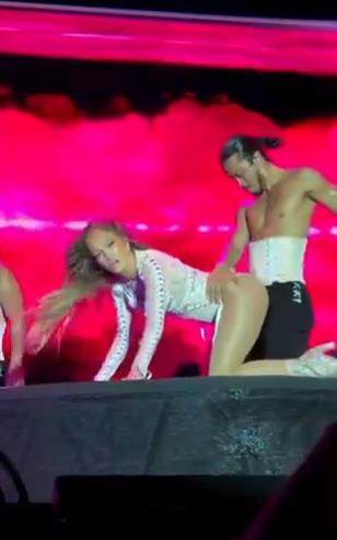 vulgarni ples dženifer lopez 12.png