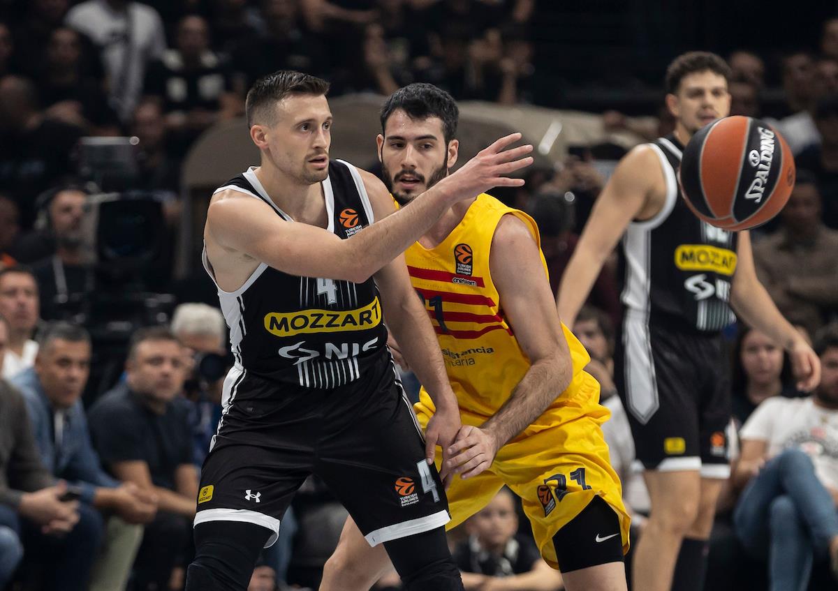 Aleks Abrines i Aleksa Avramović u duelu