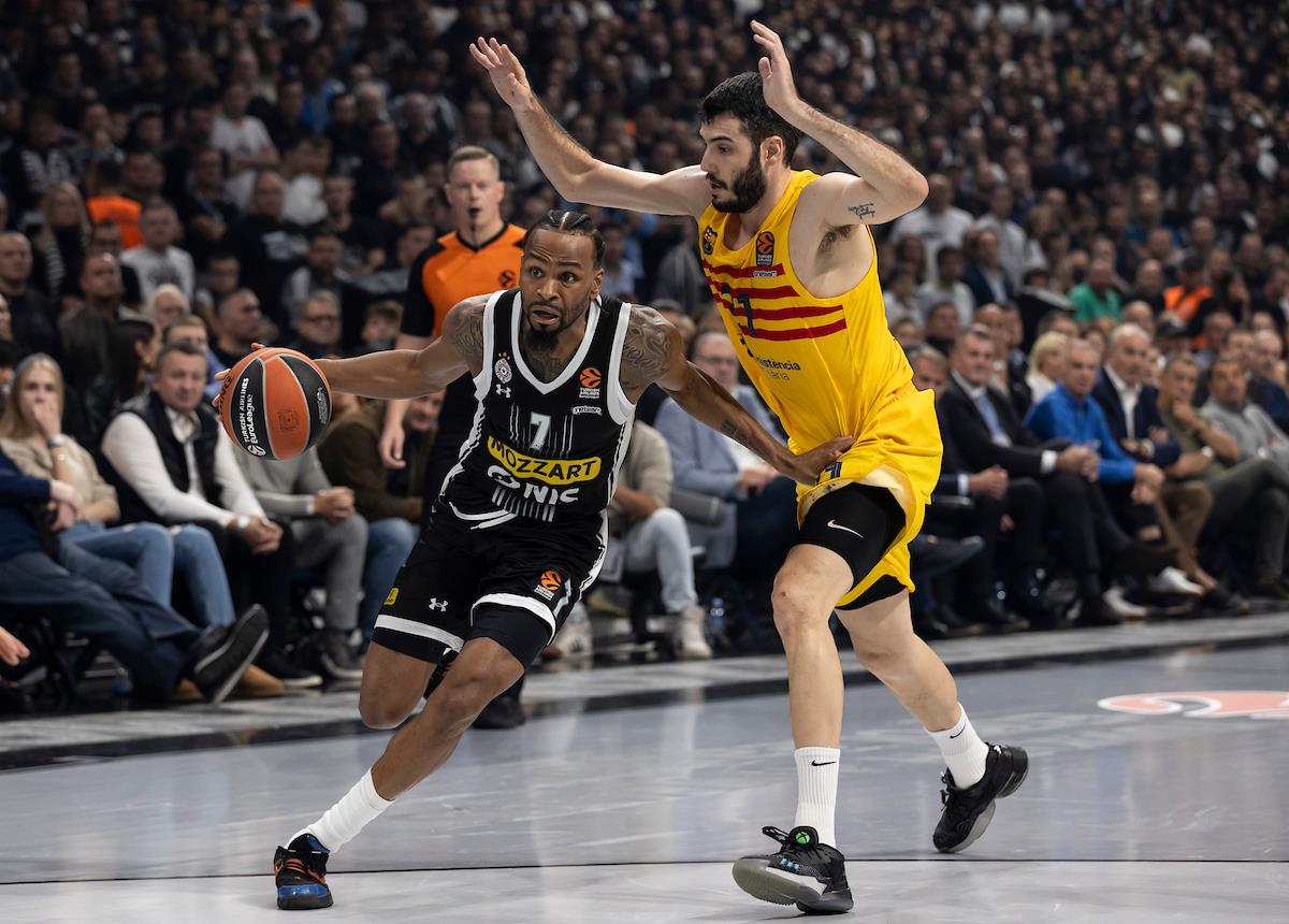 Aleks Abrines i Kevin Panter u duelu