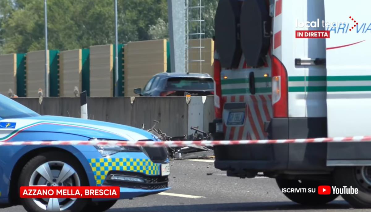 2025-07-23 08_37_07-LIVE Azzano Mella (Brescia), ultraleggero precipita su raccordo autostrade, due .png