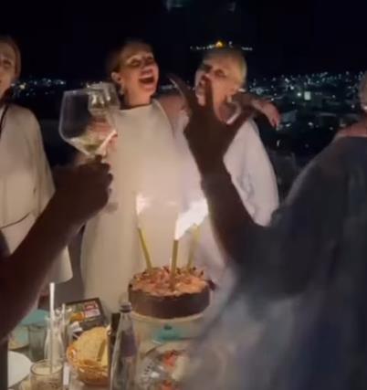 Nataša Ninković slavi rođendan 9.png