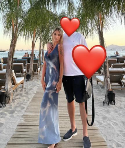 Aleksandra Nikolić na moru sa verenikom