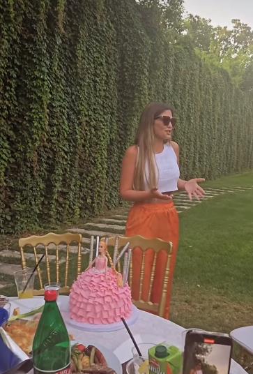 Ana Radulović proslavlja rođendan