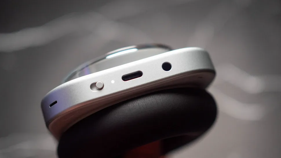 Headphone 1 (13).jpg