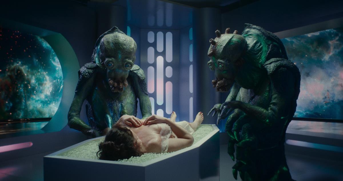 Crna rupa - kadar iz filma.jpg