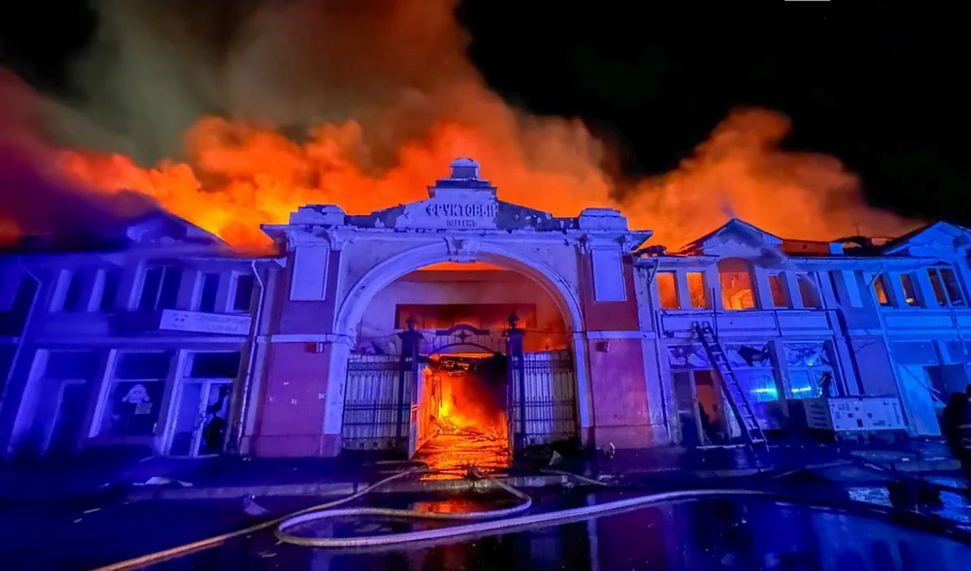 2025-07-24 07_21_11-(1) KyivPost on X_ _A massive overnight Russian strike hit Odesa. A residential .png