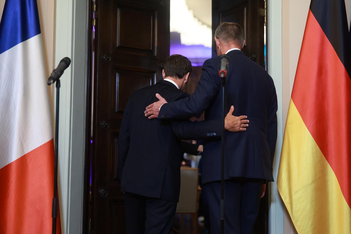 macron merz02 EPA Clemens Bilan copy.jpg