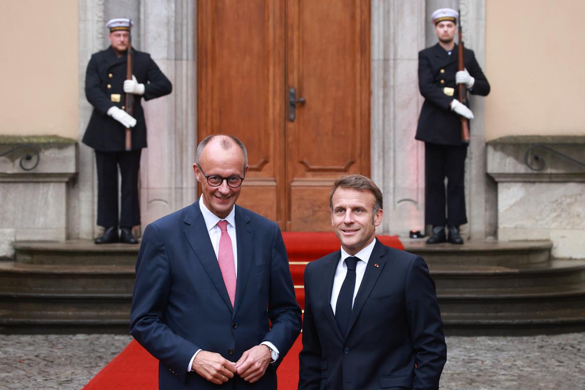 macron merz04 EPA Clemens Bilan copy.jpg