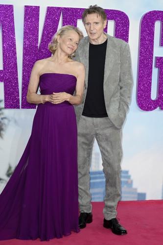 pamela anderson lijam nison profimedia-1025058712.jpg