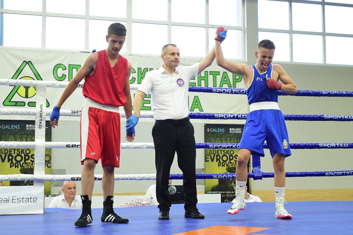 Todor Lučić slavi pobedu