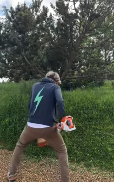 Kutak na selu Elen Dedženeris.jpg