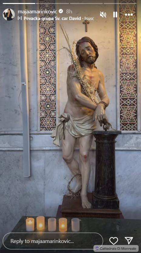 Maja Marinković u katedrali u Italiji