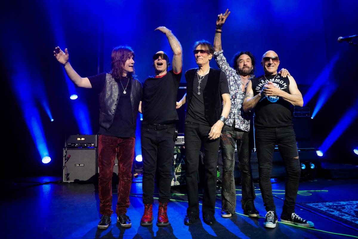 Christie Goodwin-SatchVai 2025 Hammersmith 180.jpg