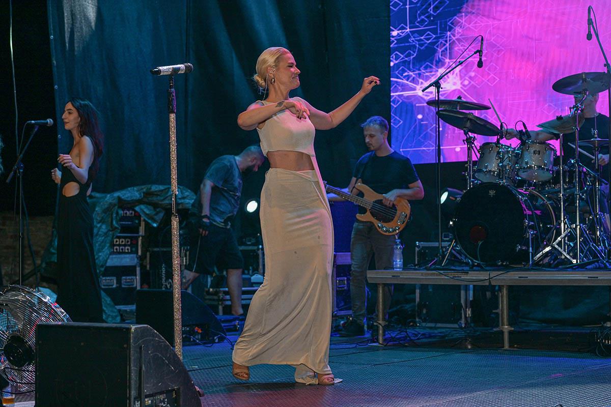 Nataša Bekvalac u Knjaževcu.jpg