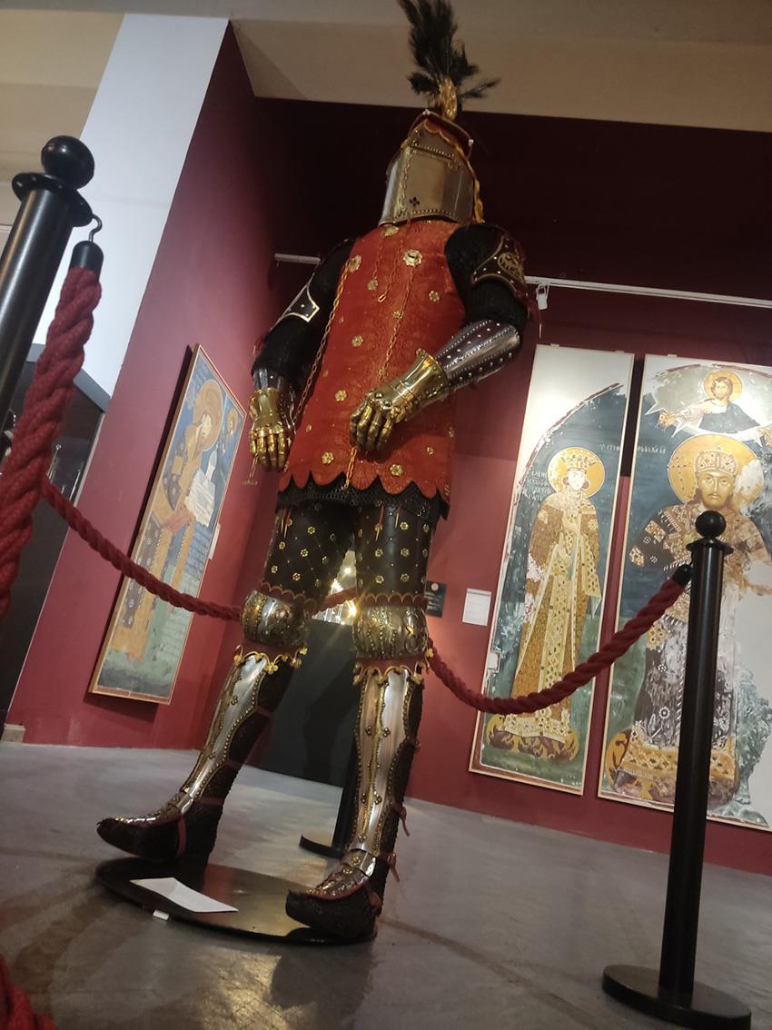 Реконструкција могућег изгледа оклопа цара Душана Израда Стеван Стевановић Фото ИМС 1.jpg