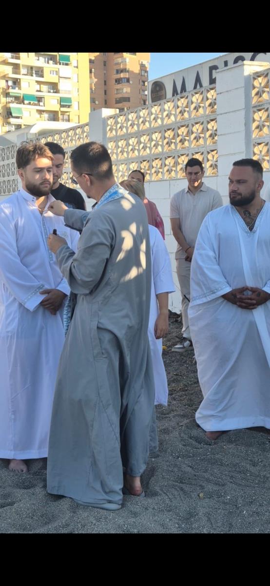 0602Holandjanin i njegova porodica (1).jpg