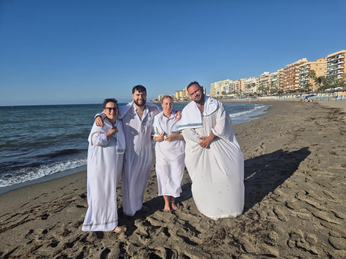 0602Holandjanin i njegova porodica (6).jpg